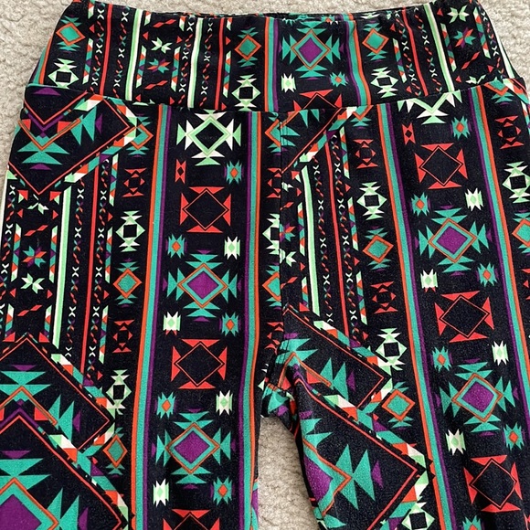 LulaRoe Tribal Tights - Picture 2 of 4